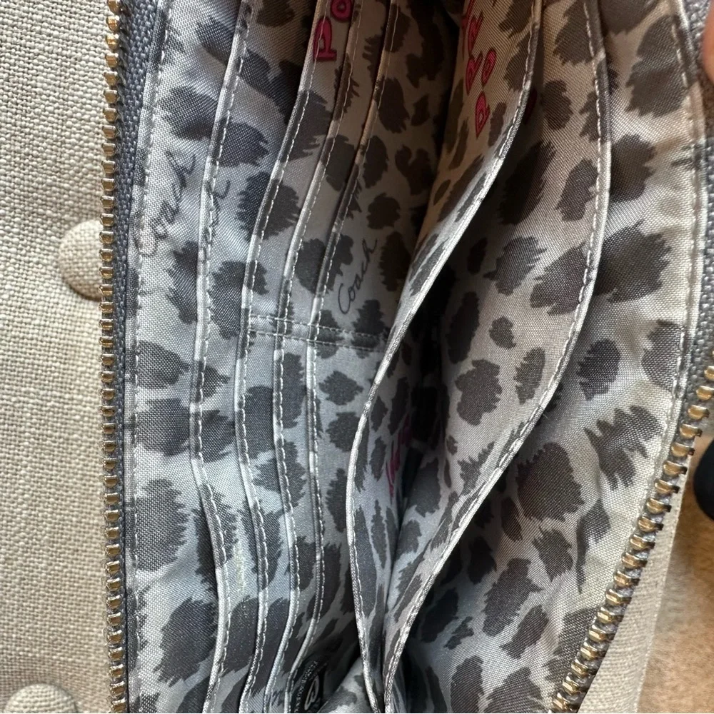 Coach Poppy Wristlet Wallet Shiny Metallic Gray Silver - Picture 5 of 9